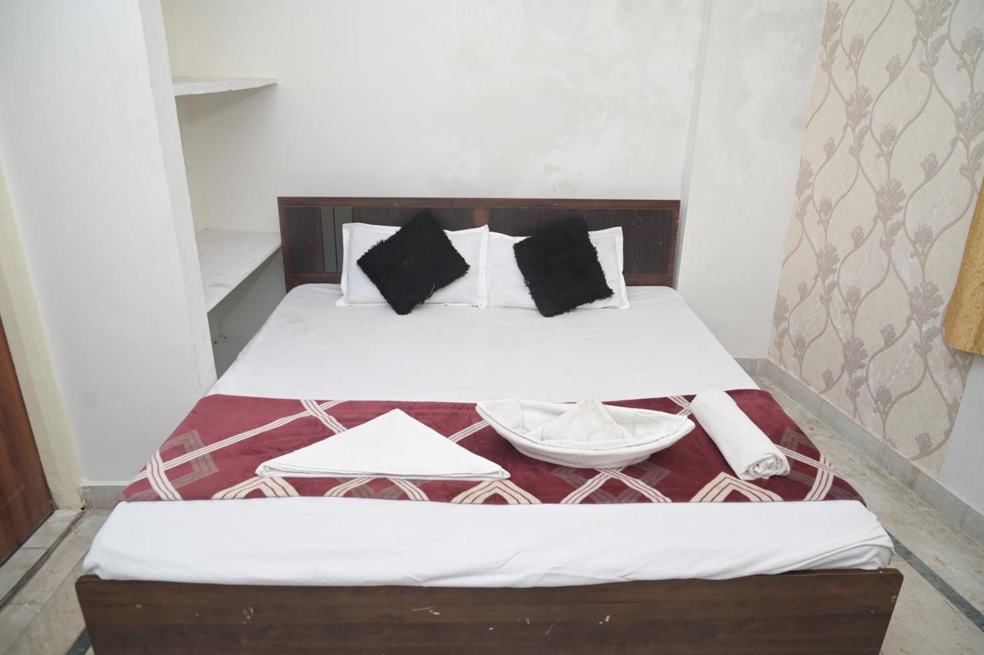 Rk Hotel Rooms Rāipur المظهر الخارجي الصورة